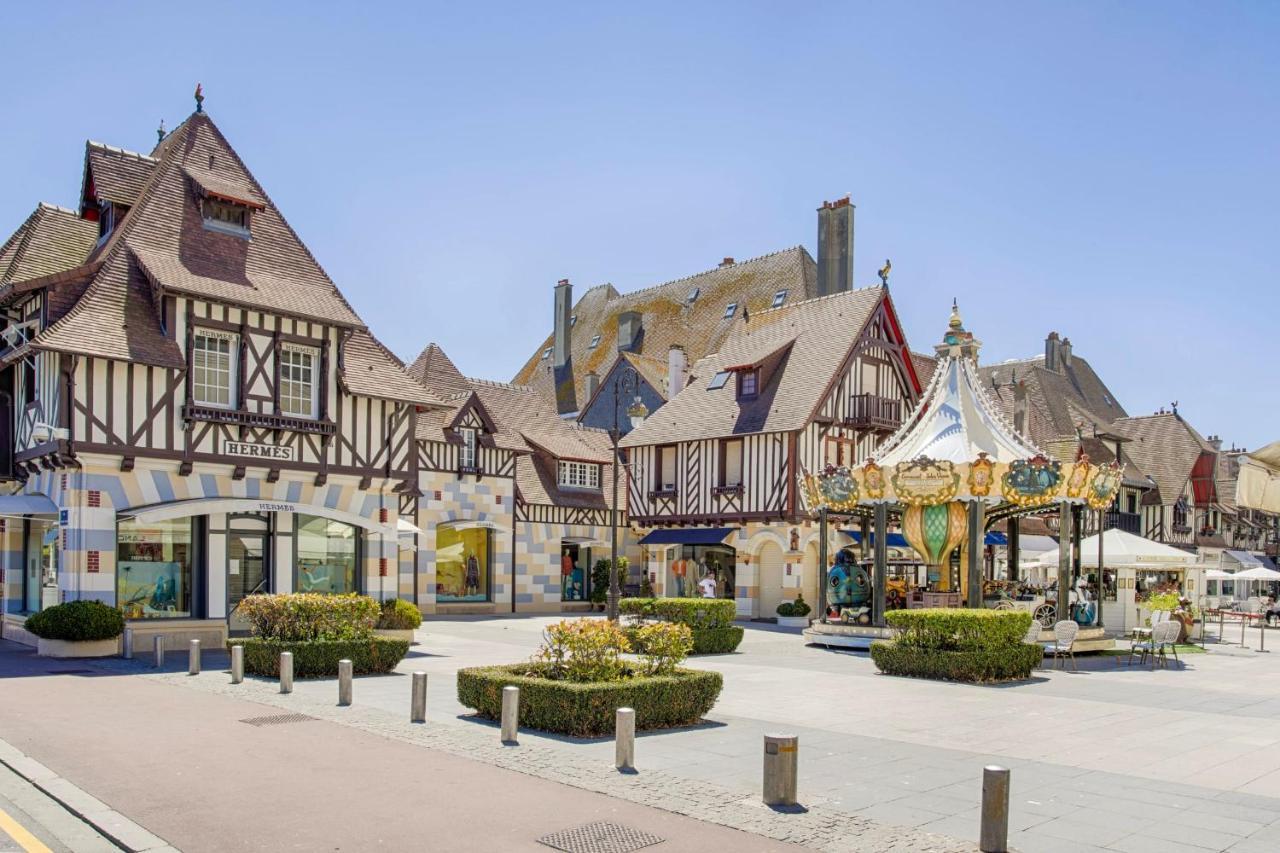 Les Tamaris - Studio With Sea View - Trouville-Sur-Mer Esterno foto