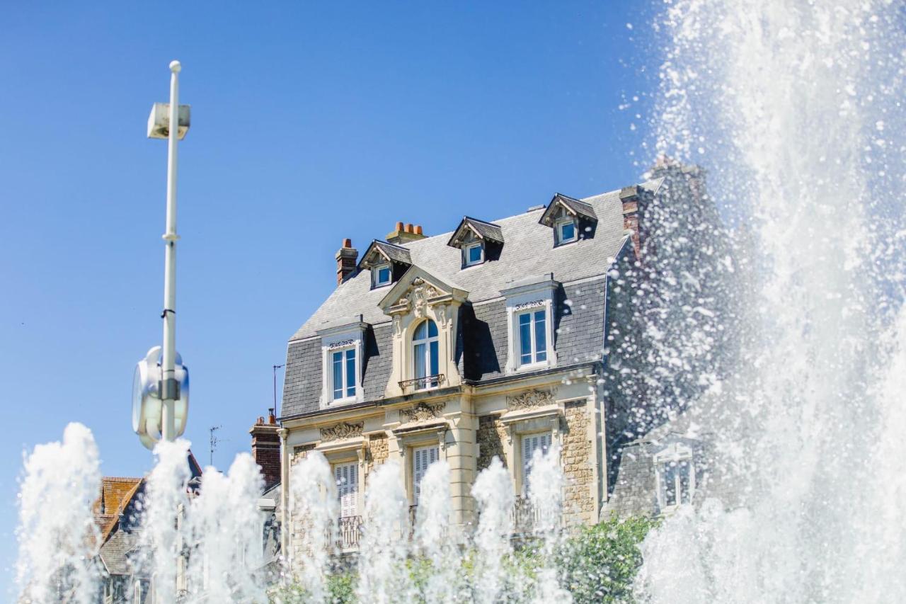 Les Tamaris - Studio With Sea View - Trouville-Sur-Mer Esterno foto